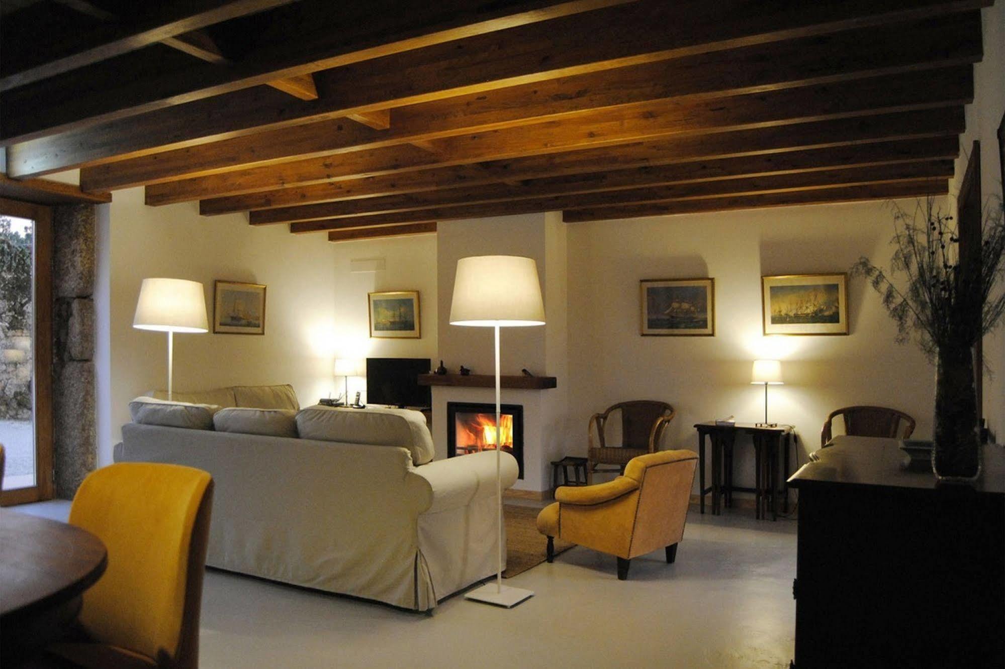 Quinta De Seves Guest House Covilha Ngoại thất bức ảnh