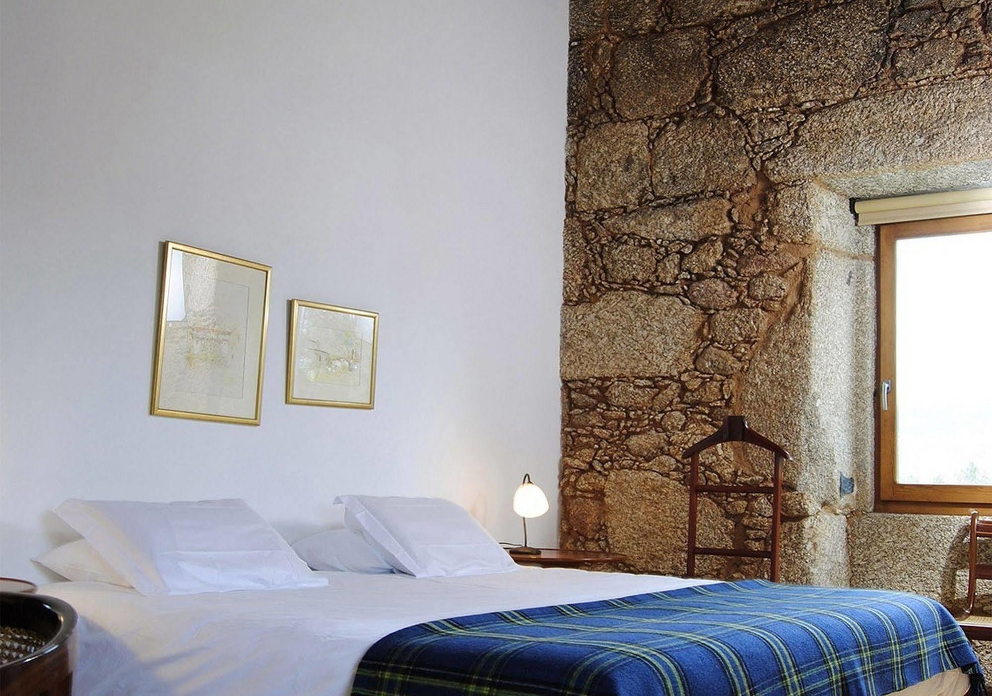 Quinta De Seves Guest House Covilha Ngoại thất bức ảnh