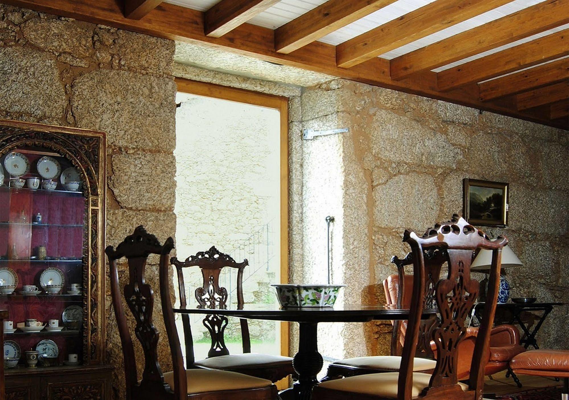 Quinta De Seves Guest House Covilha Ngoại thất bức ảnh