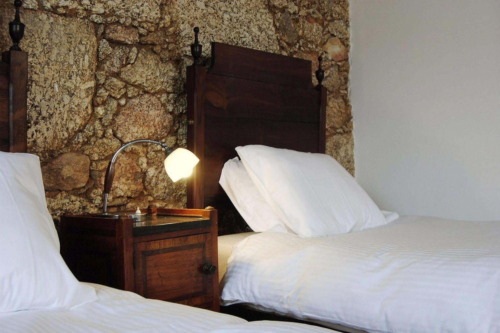 Quinta De Seves Guest House Covilha Ngoại thất bức ảnh